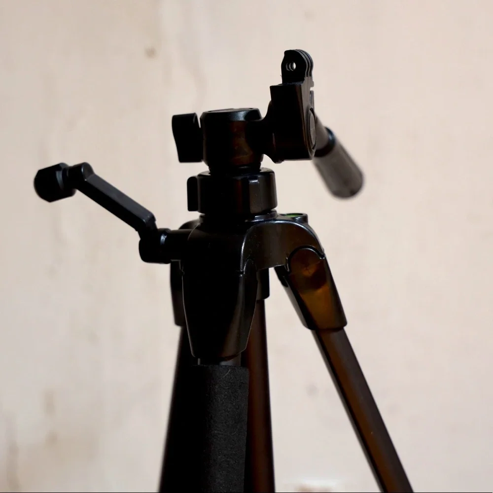 SunPak 5858DLX Photo/Video Tripod
